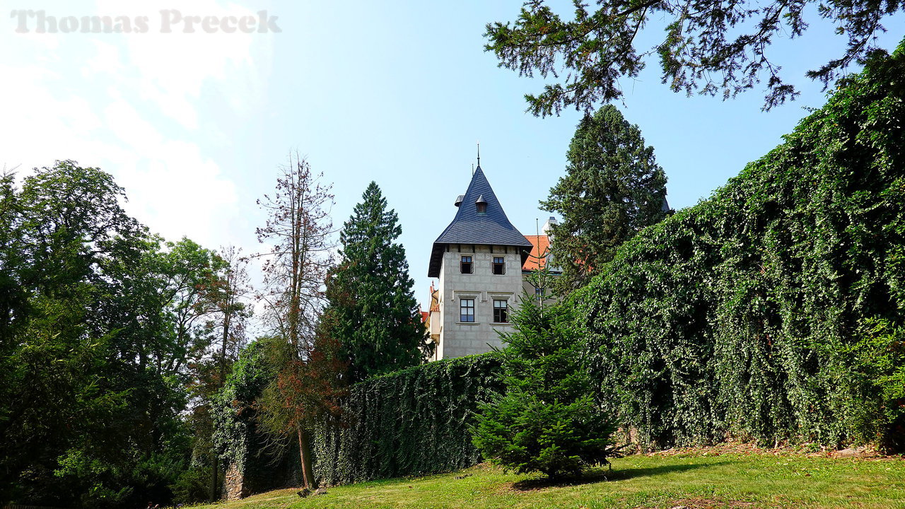 020  Zleby Castle_ 2019